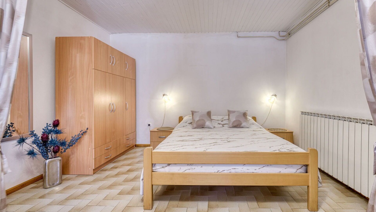 Photo of Bedroom in Ika