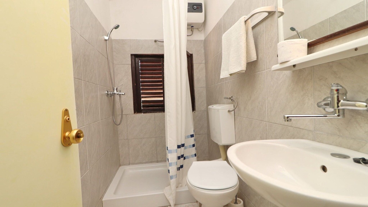 Photo of Bathroom in Blato