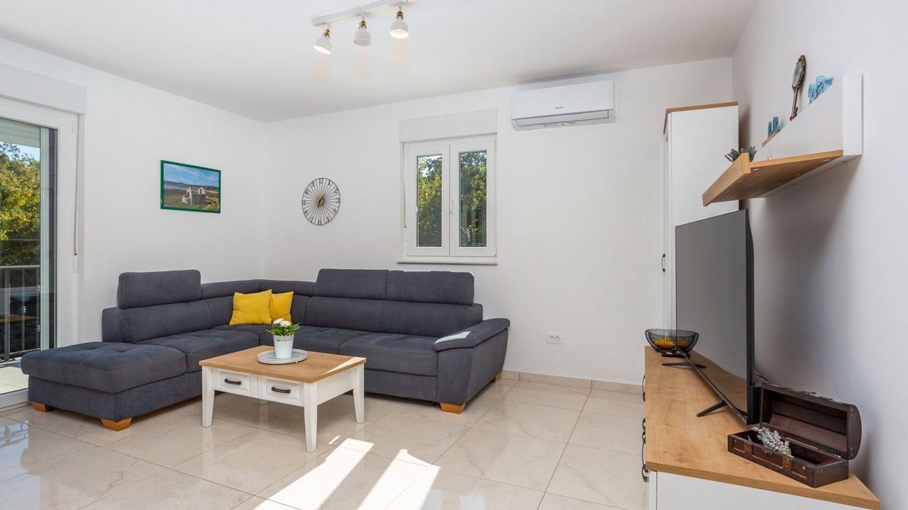 Photo of Livingroom in Risika