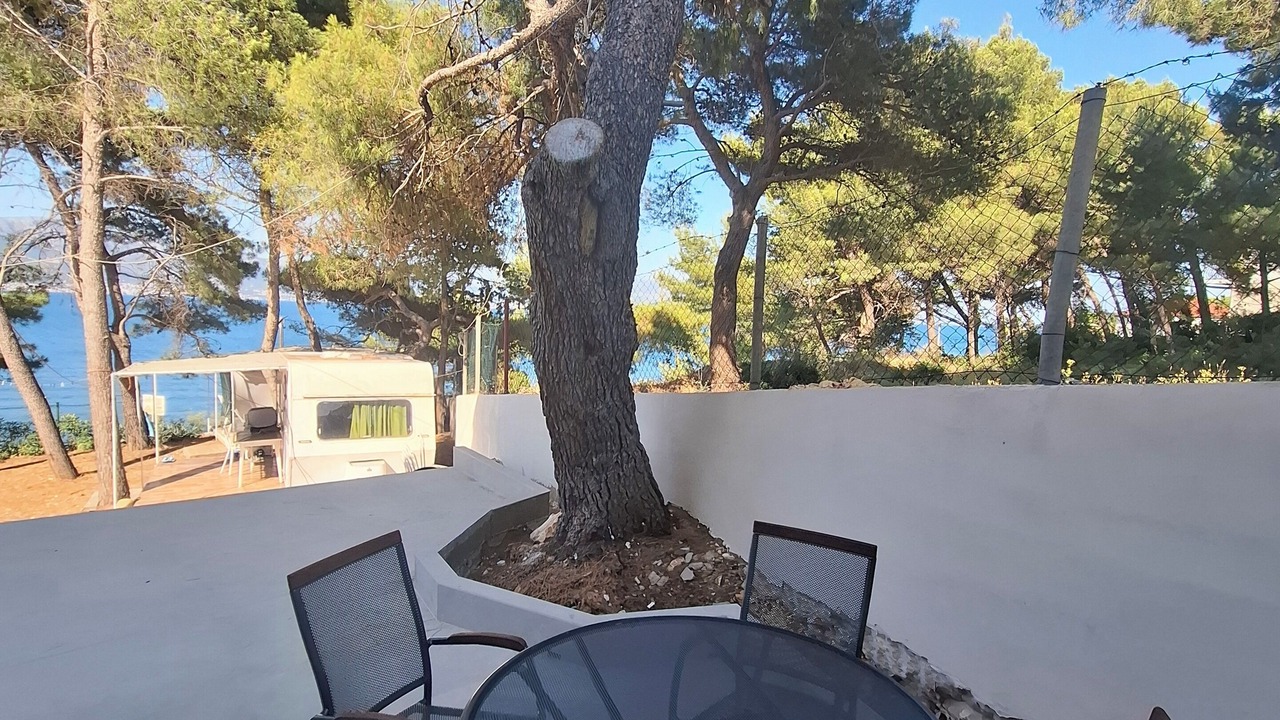 Photo of Outdoor in Slatine
