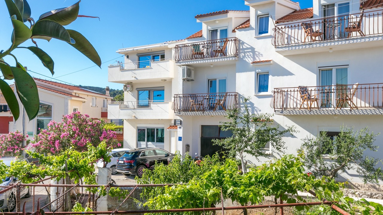 Photo of Outdoor in Slatine