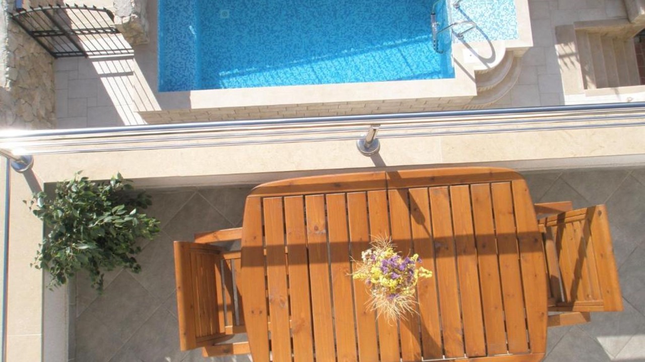 Photo of Patio Balcony in Babin Kuk