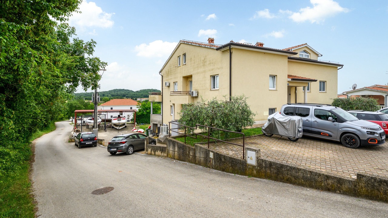 Photo of Outdoor in Musalez