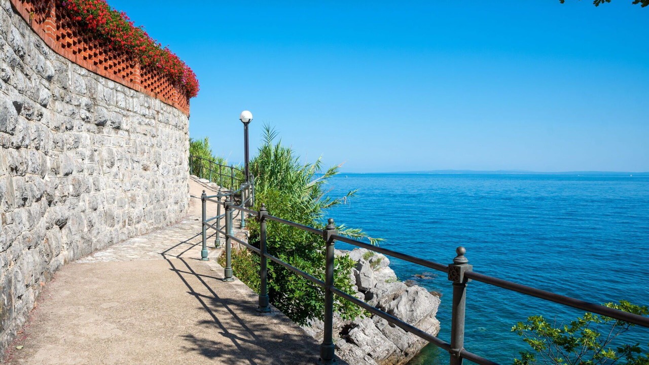 Photo of Outdoor in Ika