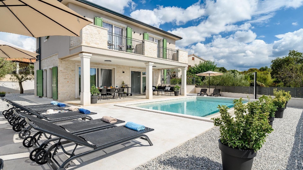 Photo of Outdoor in Heraki
