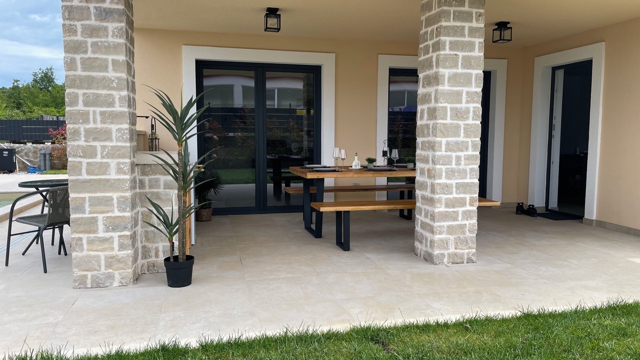 Photo of Outdoor in Farini