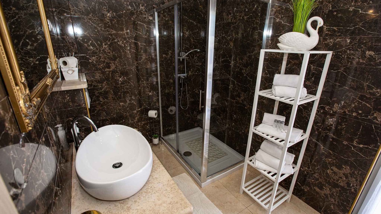Photo of Bathroom in Brulo