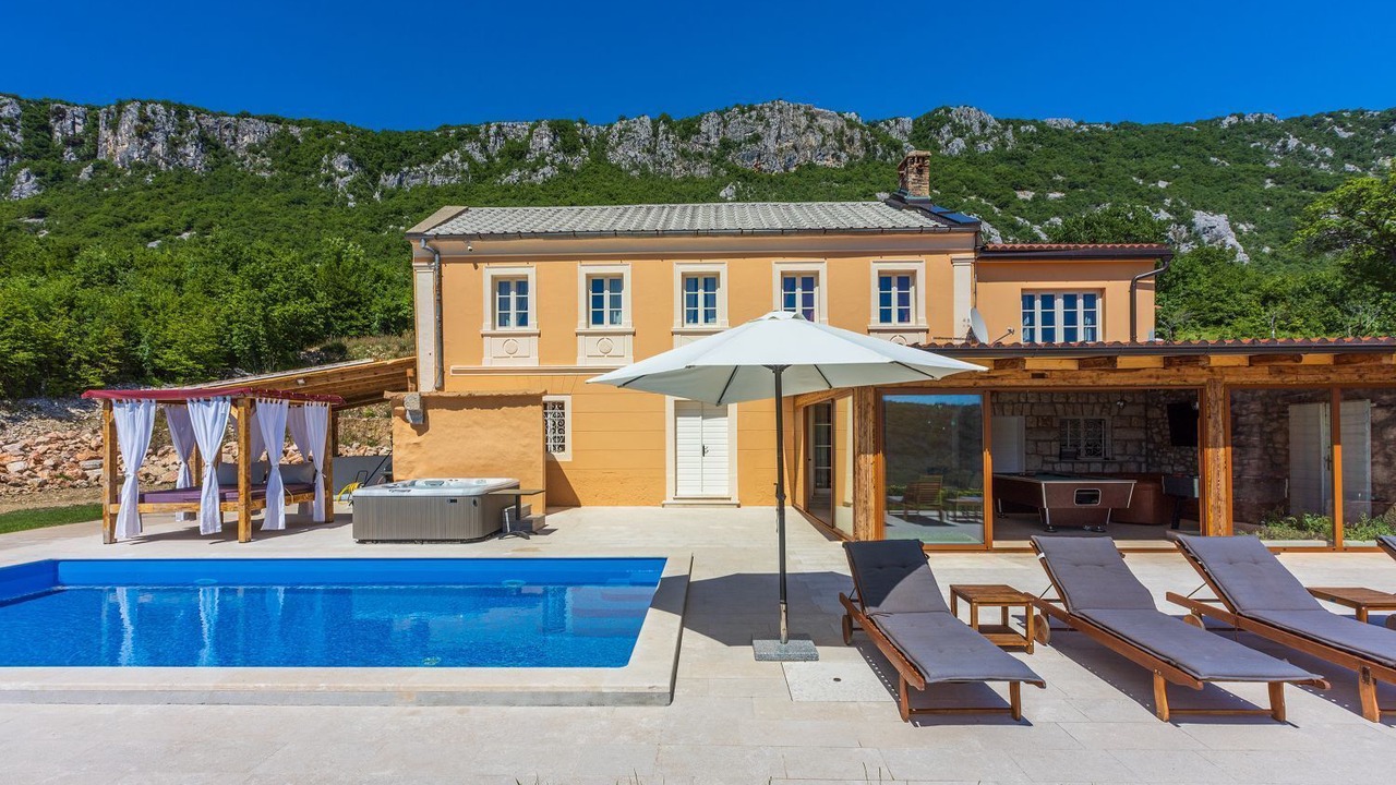 Photo of Outdoor in Bribir