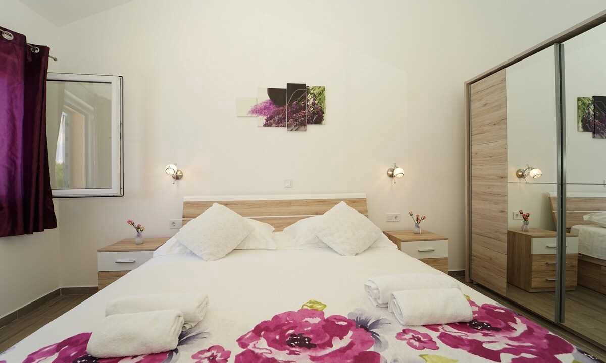 Photo of Bedroom in Blato