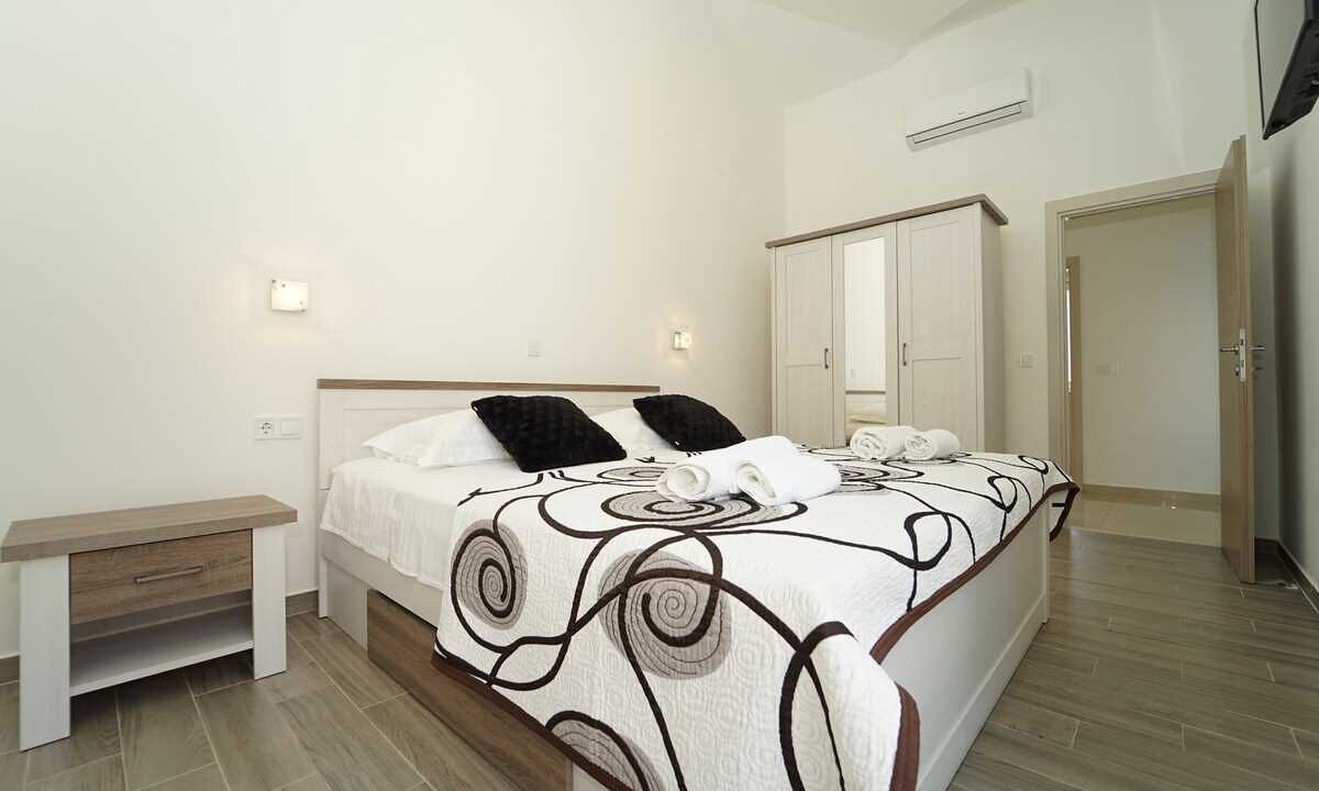 Photo of Bedroom in Blato