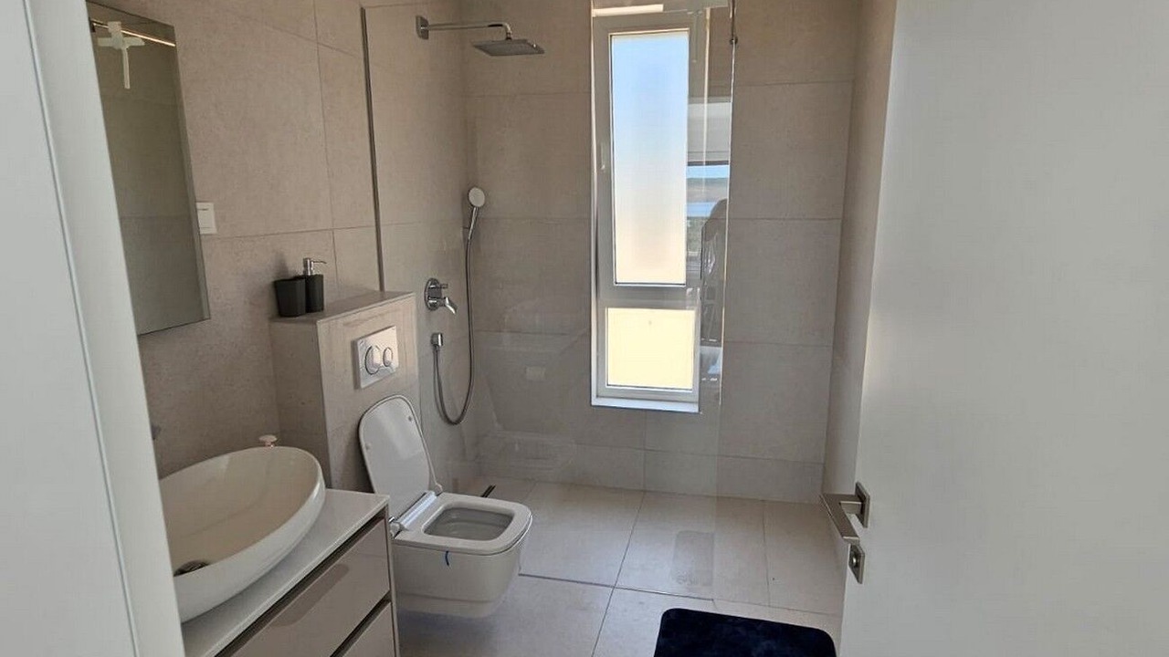 Photo of Bathroom in Seline