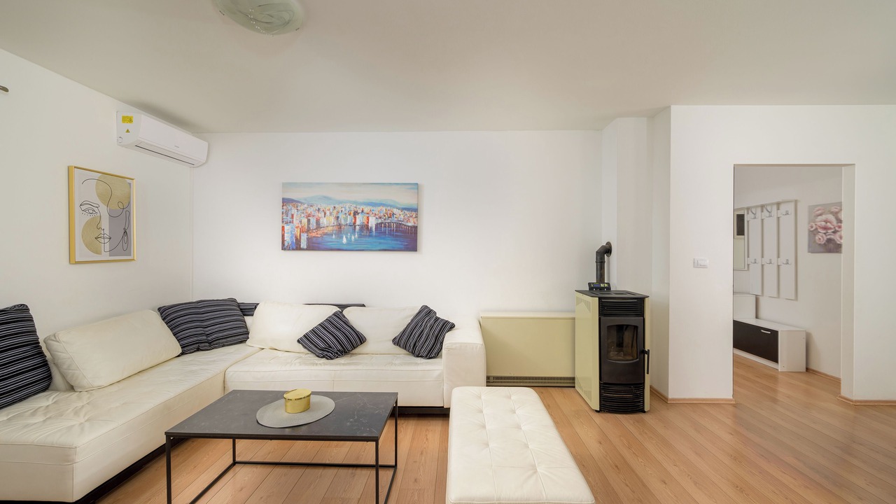 Photo of Livingroom in Sikici
