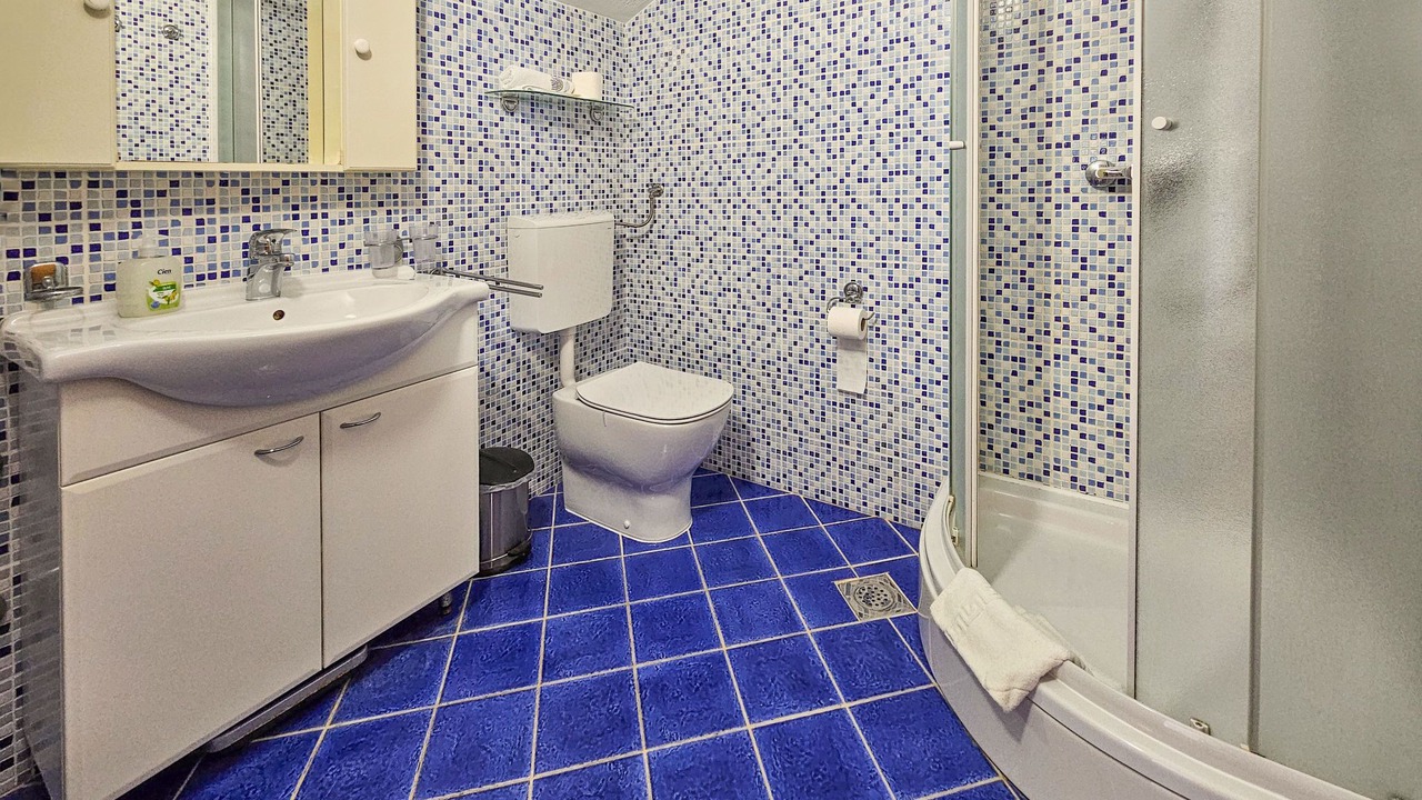 Photo of Bathroom in Okrug Gornji
