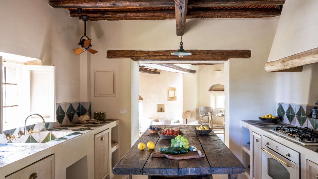 Photo of Kitchen in Pile