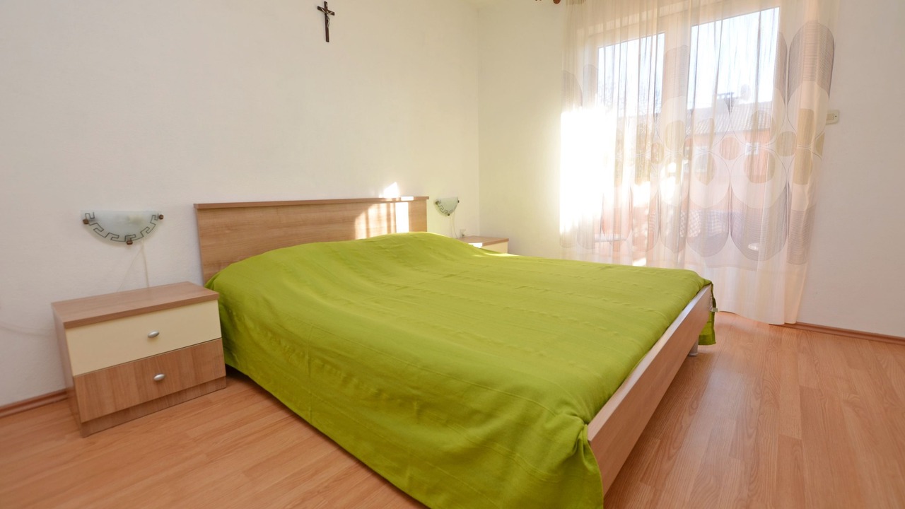 Photo of Bedroom in Cres