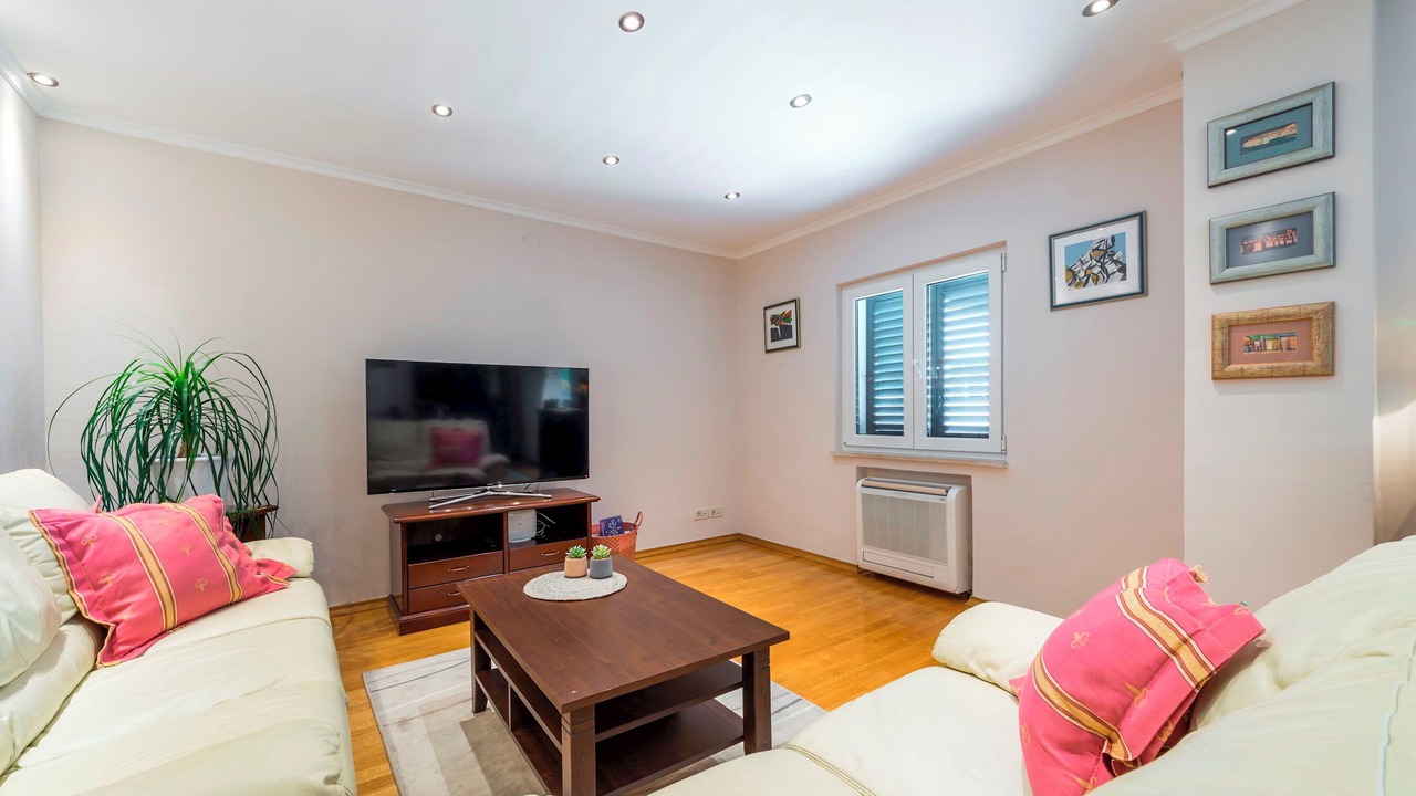 Photo of Livingroom in Brasina