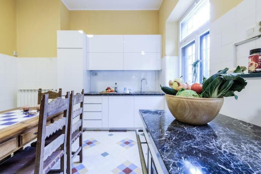 Photo of Kitchen in Pile