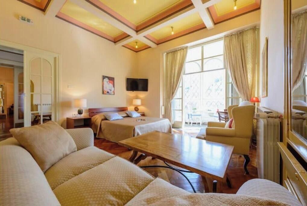 Photo of Bedroom in Pile