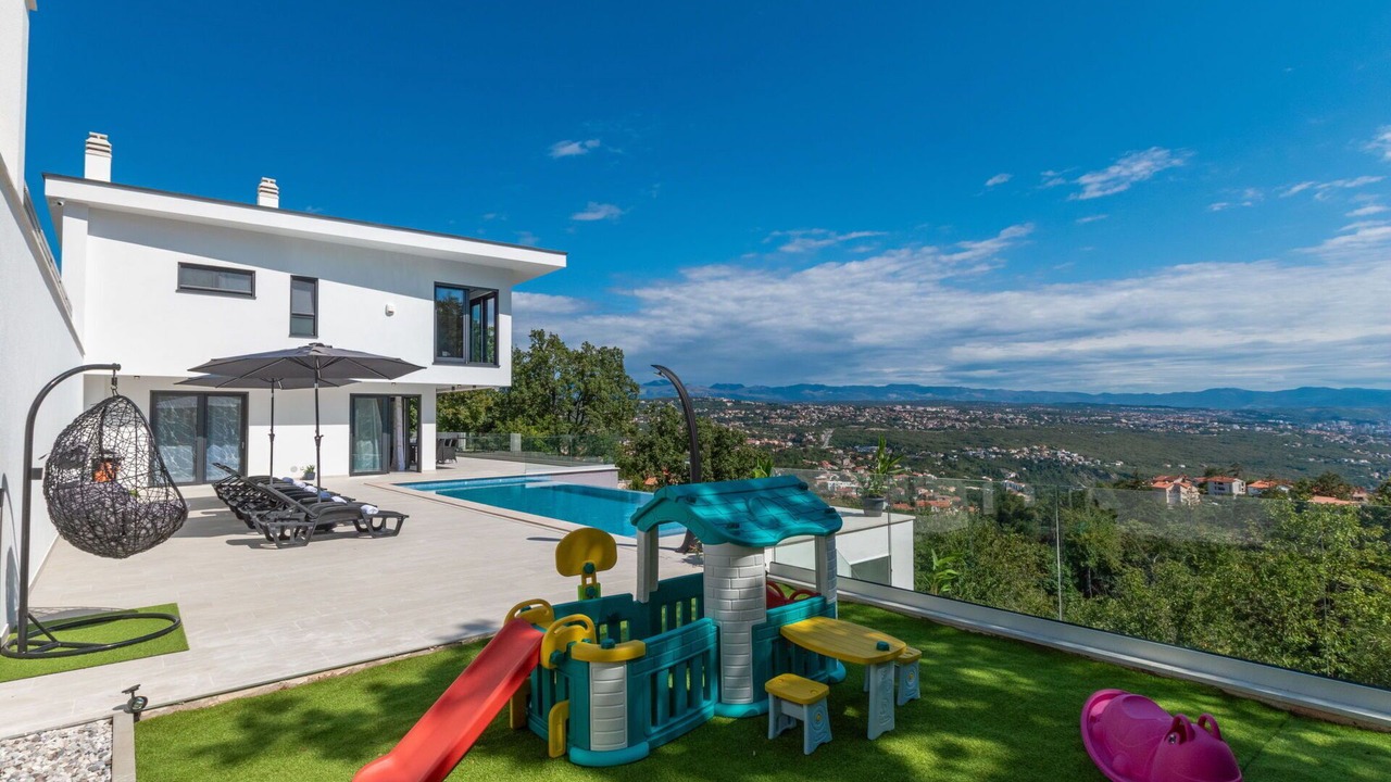 Photo of Outdoor in Bregi
