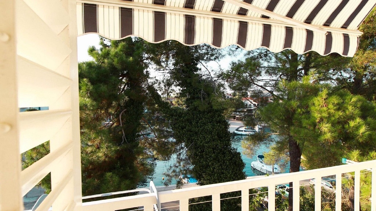 Photo of Others in Porat