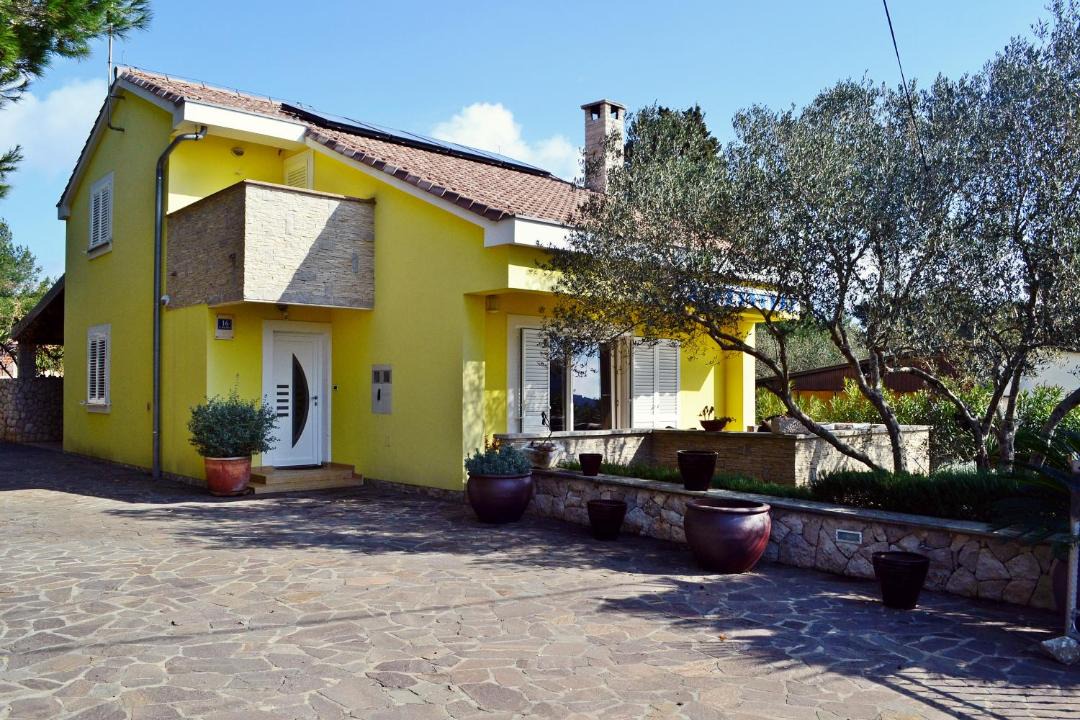 Photo of Others in Muline
