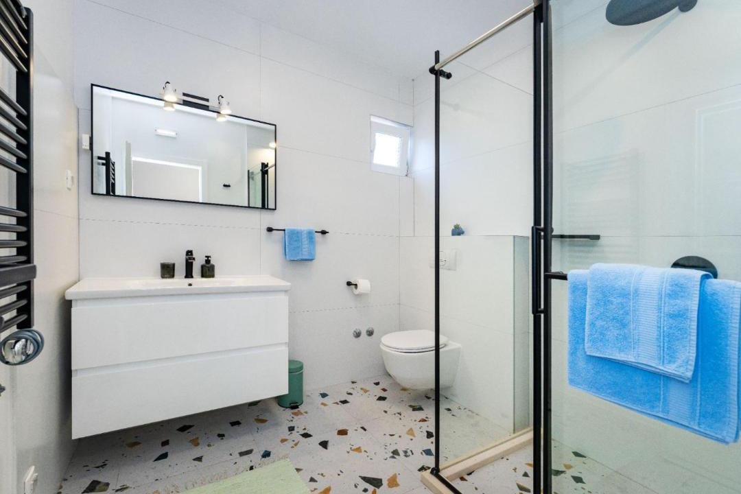 Photo of Bathroom in Peracko Blato