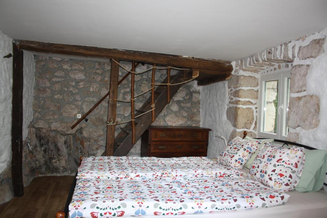 Photo of Others in Sveta Jelena