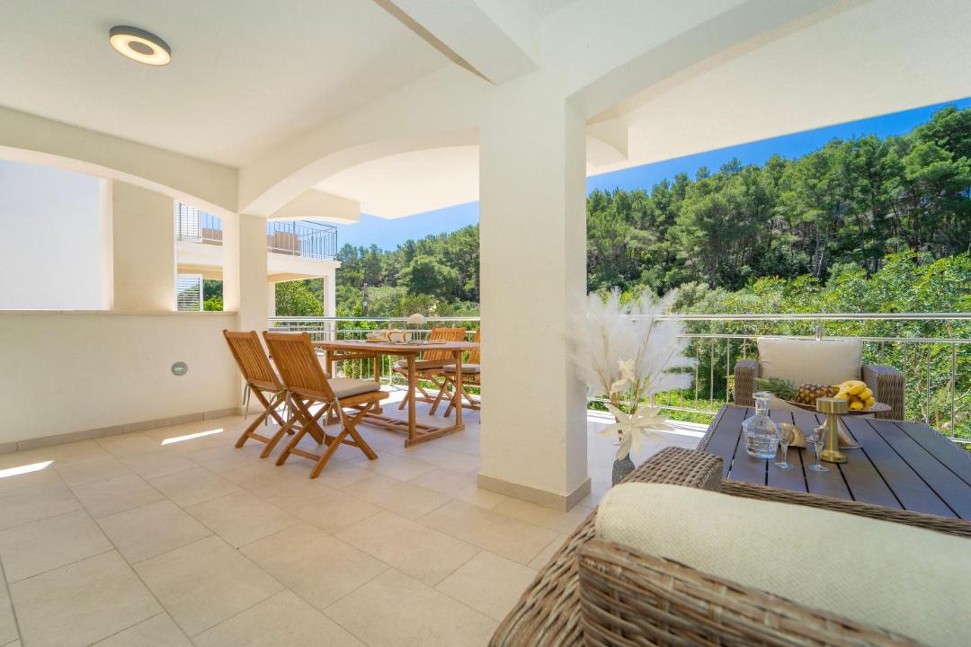 Photo of Patio Balcony in Potirna