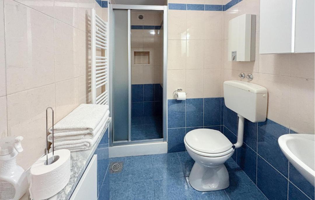 Photo of Bathroom in Jurdani