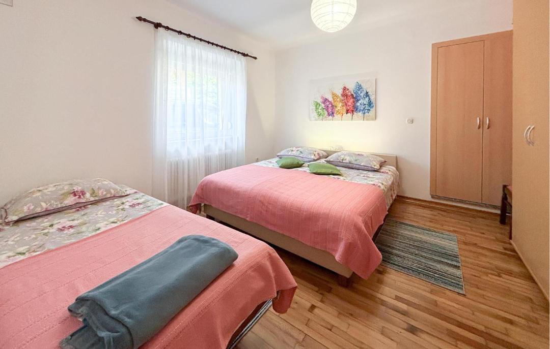 Photo of Bedroom in Jurdani