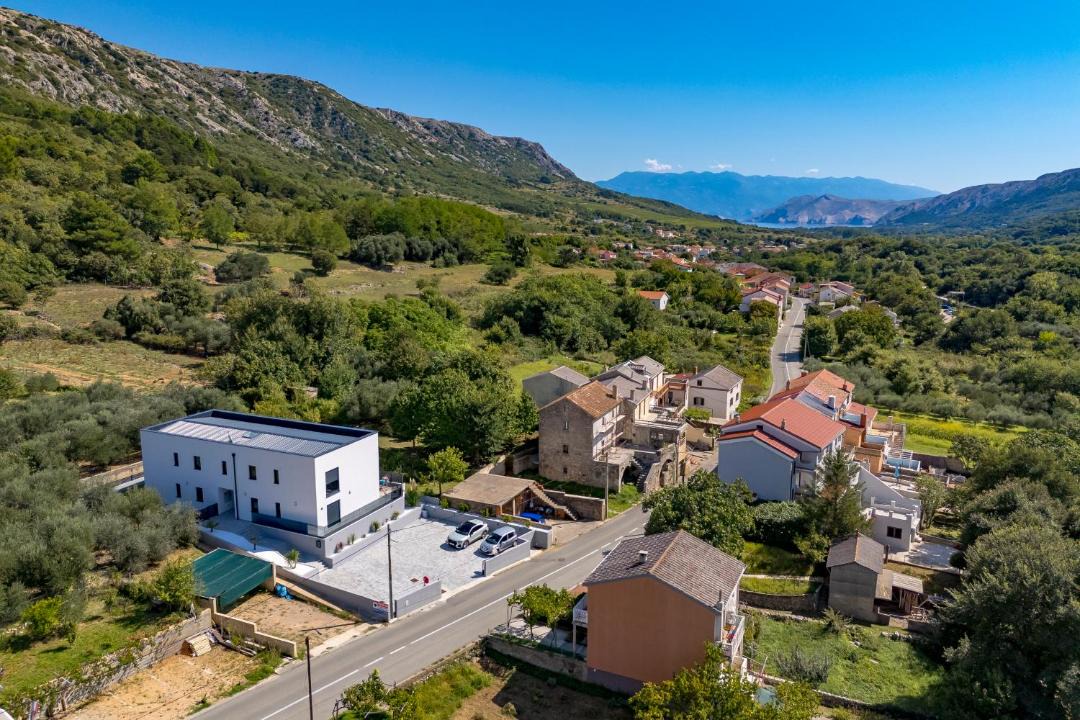 Photo of Others in Draga Bascanska