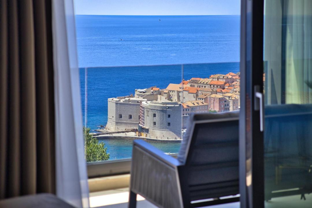 Photo of Others in Ploce