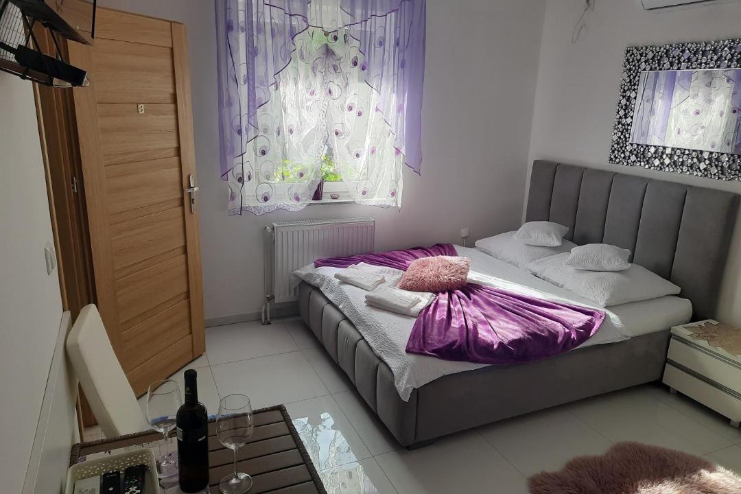 Photo of Bedroom in Rubesi