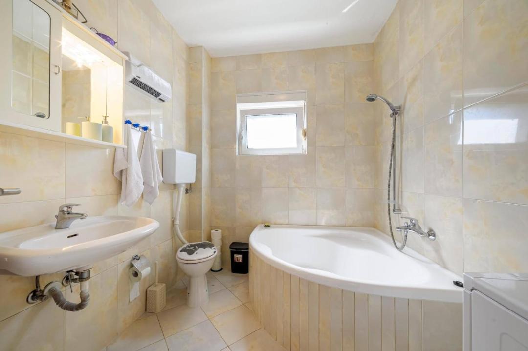 Photo of Bathroom in Srima