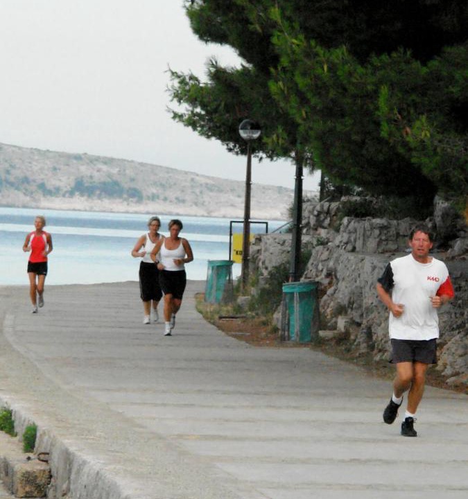 Photo of Others in Cres