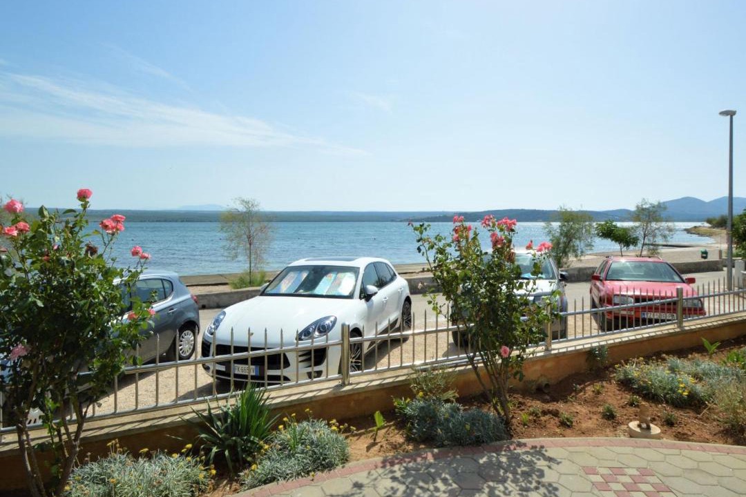 Photo of Others in Raslina