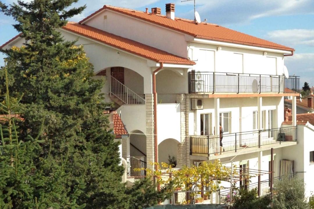 Photo of Buildings in Vintijan