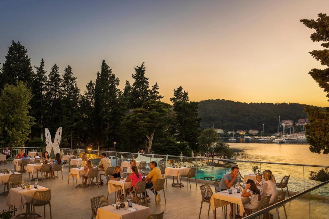 Photo of Others in Cove Tri Zala (Zrnovo)