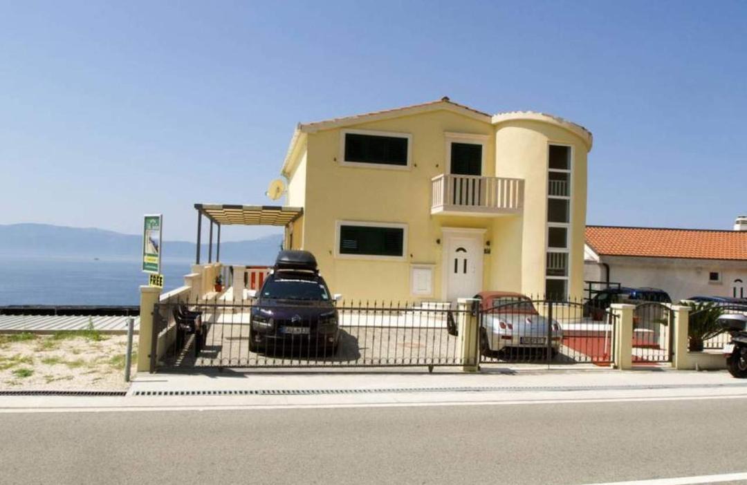 Photo of Buildings in Brist