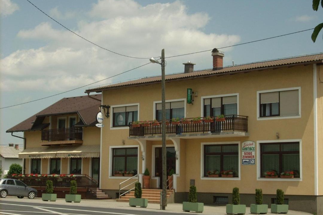 Photo of Others in Hoce-Slivnica