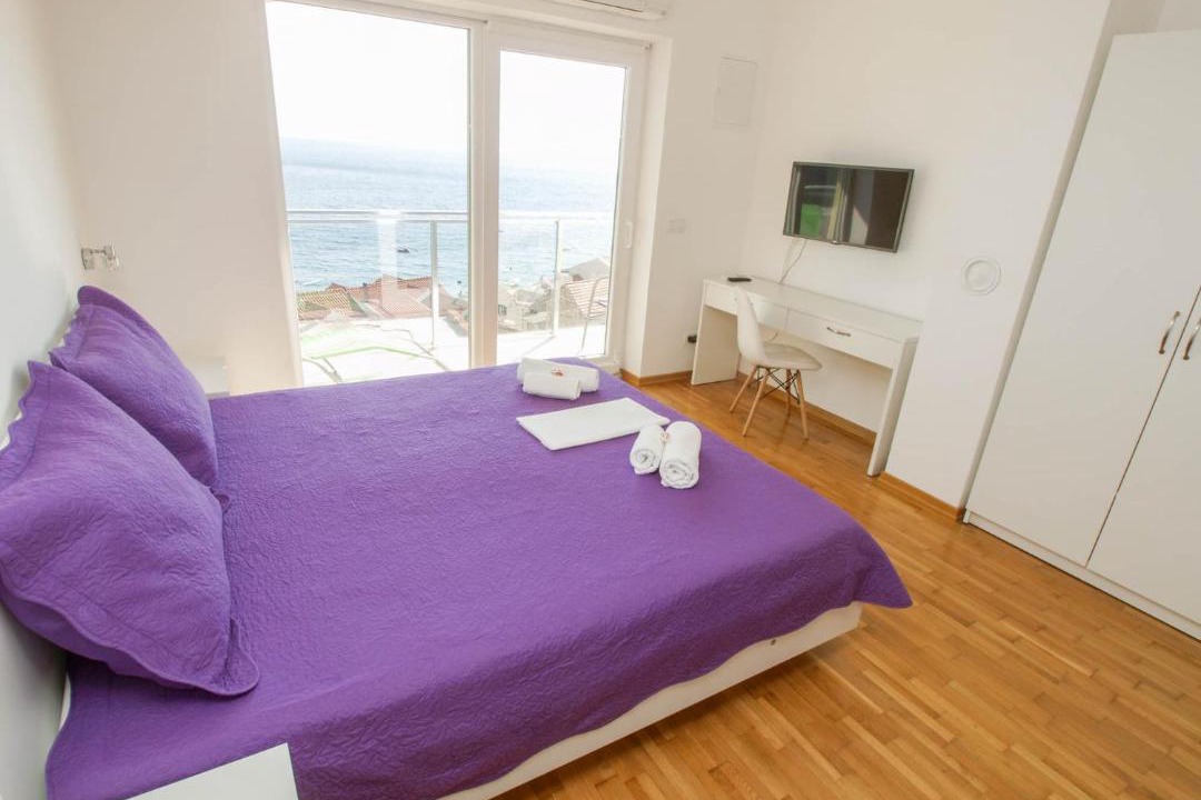 Photo of Bedroom in Brist