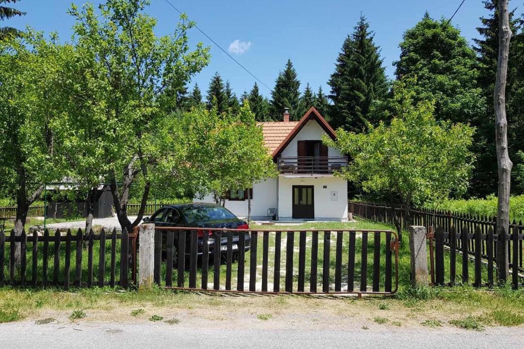 Photo of Buildings in Seliste