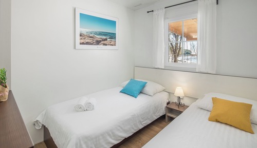 Deluxe Mobile Home with Sea View