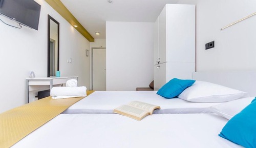 Room, 1 Bedroom, Balcony, Garden View