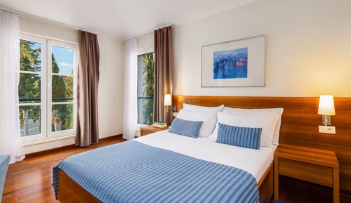 Premium suite with balcony