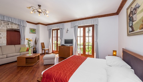 Family Suite, 2 Bedrooms, City View