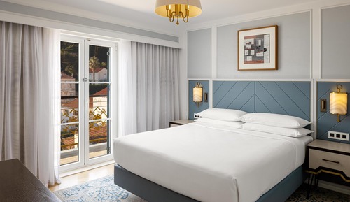 Deluxe Suite, 1 King Bed