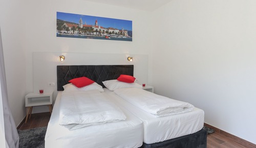 Apartment (A2)