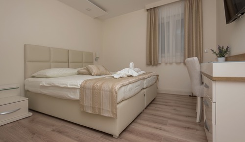 Apartment (Leone Erceg 2)