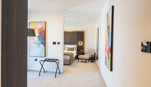 Junior Studio Suite